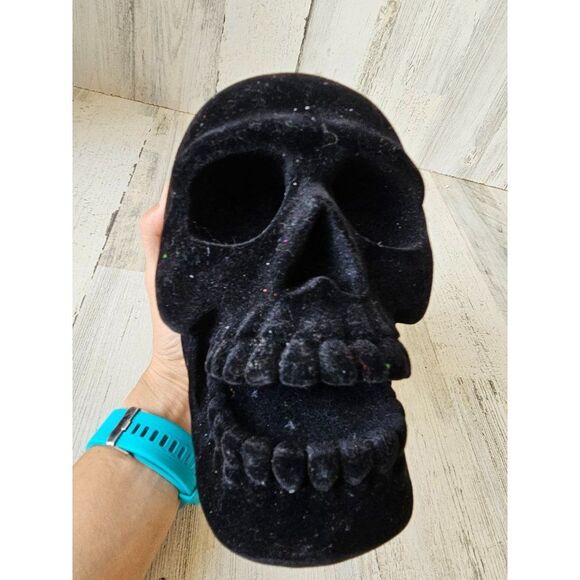 Velvet heavy skull Halloween prop decor house - Picture 4 of 5